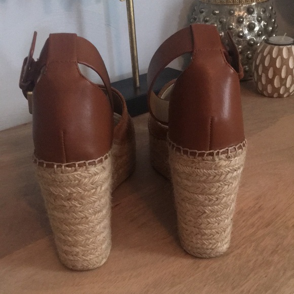 Marc Fisher Ltd Adelyn wedge - Picture 3 of 7